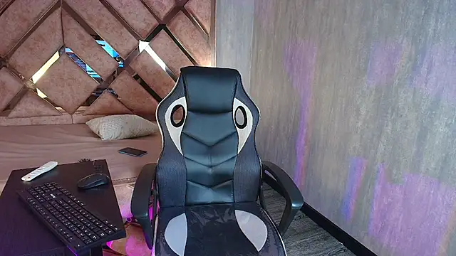 Snapshot of anntonellaamorettii chatting on April 16, 2026, 8:53 pm anntonellaamorettii online show from April 16, 2026, 8:53 pm