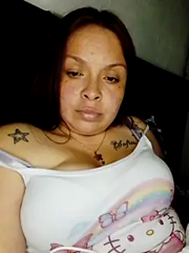 Lina19 93 online show from April 15, 2026, 3:35 am