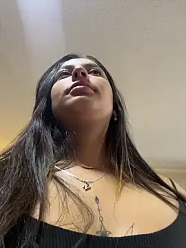 Lucyfer-fire online show from May 21, 2026, 11:17 am