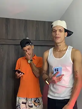 sintabusexo01 online show from April 10, 2026, 4:06 am