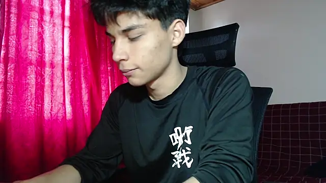 Snapshot of Marck-Pro chatting on June 26, 2026, 4:00 pm Marck-Pro online show from June 26, 2026, 4:00 pm