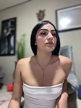 Im valeriaa online show from April 11, 2026, 2:49 am