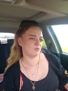 Snapshot of AliceLiddle_ chatting on April 15, 2026, 3:19 pm AliceLiddle online show from April 15, 2026, 3:19 pm