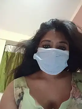 dearmona00 online show from June 9, 2026, 5:13 pm