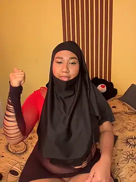 Snapshot of Samira_fares chatting on April 14, 2026, 11:38 am Samira fares online show from April 14, 2026, 11:38 am