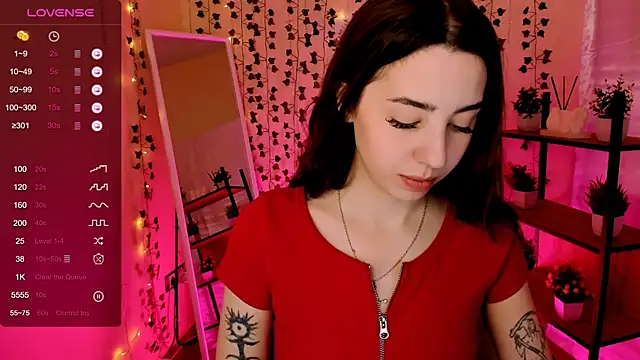CharliGrace  online show from May 2, 2026, 8:08 am