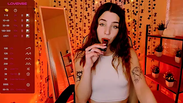 CharliGrace  online show from May 5, 2026, 8:22 am