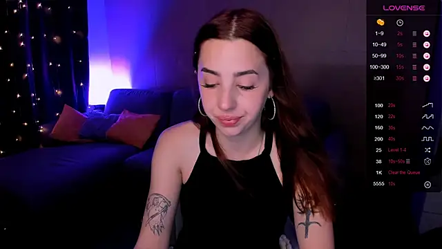 CharliGrace  online show from June 27, 2026, 12:33 pm