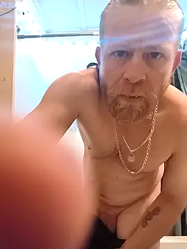 2hot2fun online show from April 10, 2026, 12:10 pm