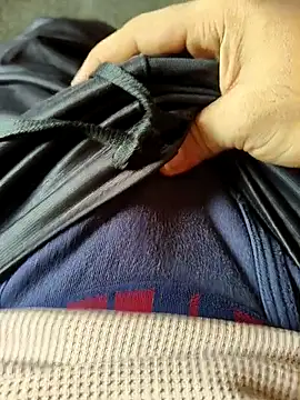 rahul2222 online show from April 12, 2026, 5:34 am