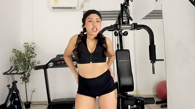 Mallory Lee online show from May 5, 2026, 12:13 pm