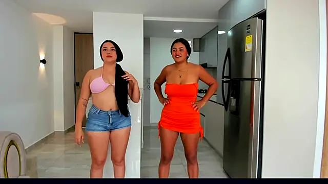 Snapshot of Luxury_pleasure_2 chatting on May 12, 2026, 6:27 pm Luxury pleasure 2 online show from May 12, 2026, 6:27 pm