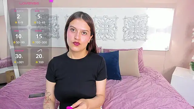 madydoll  online show from April 22, 2026, 8:10 pm