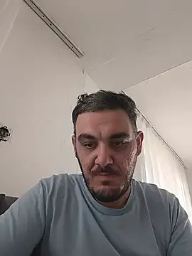 Snapshot of Maryo69v8 chatting on June 1, 2026, 11:56 am Maryo69v8 online show from June 1, 2026, 11:56 am