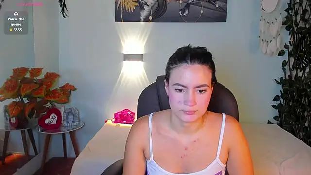 Snapshot of rosaleia_ chatting on July 8, 2026, 4:06 am rosaleia online show from July 8, 2026, 4:06 am