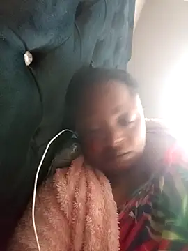 SweetBelly1 online show from May 14, 2026, 8:43 am