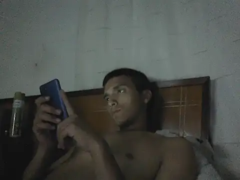 Me1L4Zqu1 online show from June 26, 2026, 10:47 pm