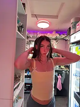 juicybootyquinn online show from May 28, 2026, 12:52 am