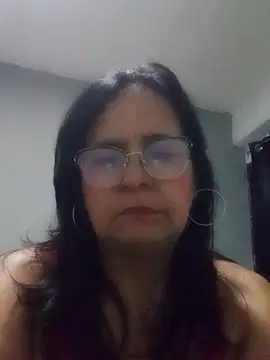 Snapshot of PienCanela chatting on April 17, 2026, 9:45 am PienCanela online show from April 17, 2026, 9:45 am