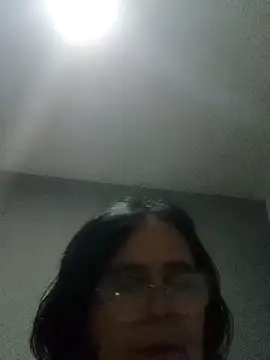 Snapshot of PienCanela chatting on April 28, 2026, 2:27 am PienCanela online show from April 28, 2026, 2:27 am