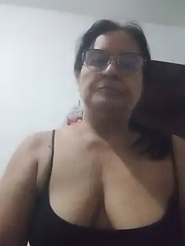 PienCanela online show from June 19, 2026, 12:59 am