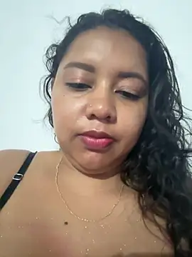 Ninibella online show from June 25, 2026, 10:42 am