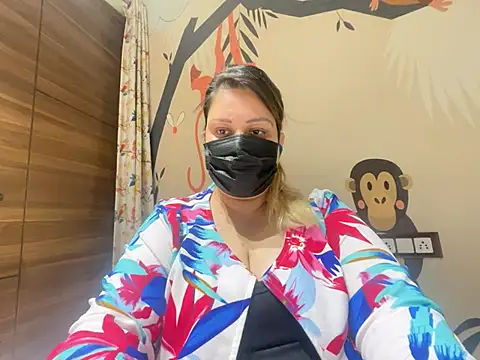 kavyasingh36 online show from April 25, 2026, 7:11 pm