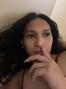 slutty aki online show from July 2, 2026, 3:18 pm