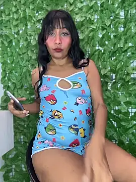 MELIZ QUEEN online show from April 25, 2026, 12:08 pm
