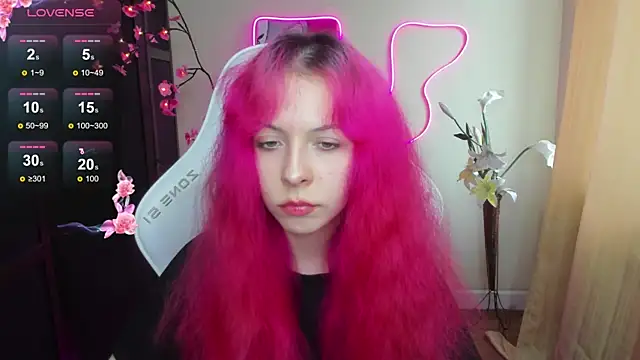 InfernoKitten online show from May 7, 2026, 1:00 am