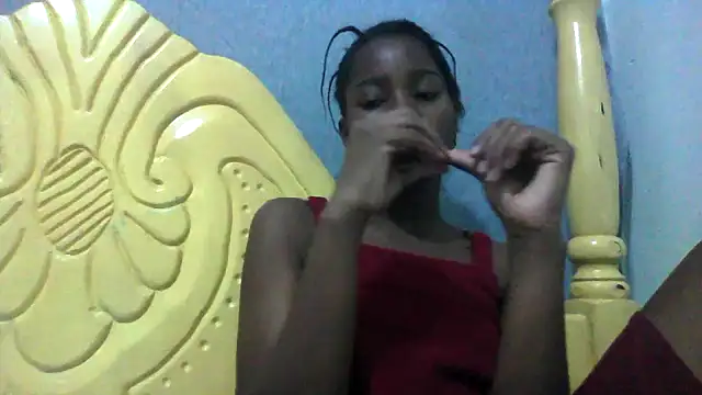 Snapshot of Rerpuss1 chatting on June 17, 2026, 10:39 am Rerpuss1 online show from June 17, 2026, 10:39 am
