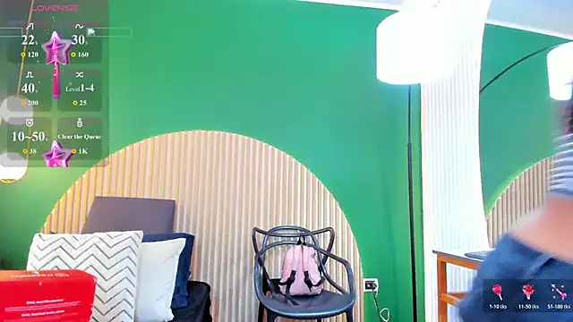 sophiahart online show from May 12, 2026, 12:13 pm