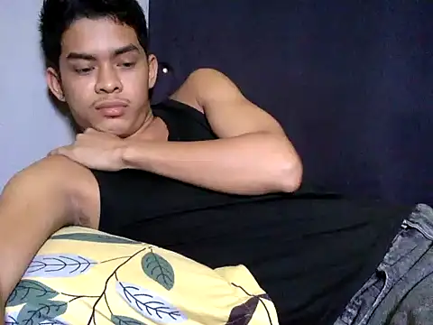 Snapshot of yourhotasian_jhonpol16 chatting on June 30, 2026, 5:52 am yourhotasian jhonpol16 online show from June 30, 2026, 5:52 am