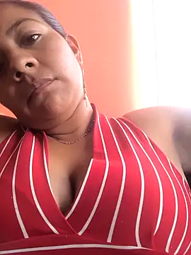 Tamaraxxx hot online show from April 12, 2026, 8:58 pm