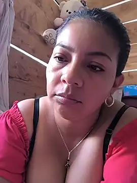 Tamaraxxx hot online show from July 6, 2026, 6:32 pm
