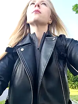 TrueSexyCrime online show from May 13, 2026, 4:37 pm