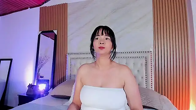 cami merlano online show from April 28, 2026, 8:03 pm