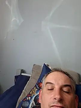 Snapshot of Piotr481 chatting on April 26, 2026, 8:34 am Piotr481 online show from April 26, 2026, 8:34 am