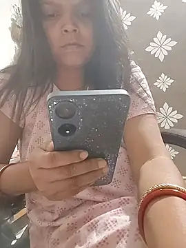 Snapshot of SexySindrela chatting on April 12, 2026, 11:04 am SexySindrela online show from April 12, 2026, 11:04 am