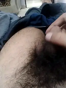 hotguy69143 online show from April 12, 2026, 12:21 pm