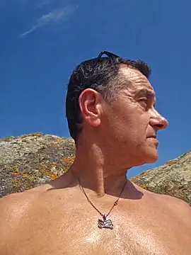 loulouferrari online show from May 24, 2026, 3:06 pm