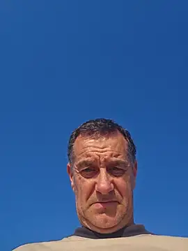 loulouferrari online show from May 25, 2026, 5:52 pm