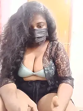 Snapshot of Chinnu-24 chatting on May 10, 2026, 6:02 pm Chinnu-24 online show from May 10, 2026, 6:02 pm