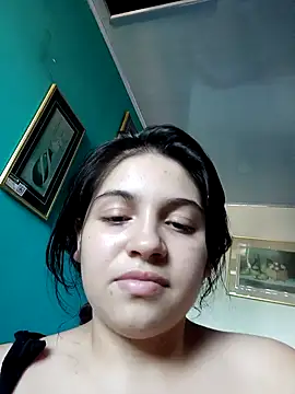 rosemilkbobs online show from April 30, 2026, 8:57 pm