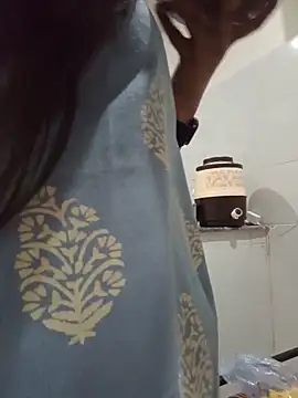 Anjali hot33 online show from May 20, 2026, 6:19 am