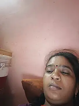 Sneha xxx online show from May 15, 2026, 8:27 pm