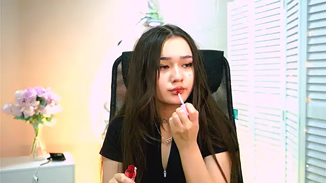 AmiMeow  online show from April 24, 2026, 10:18 am