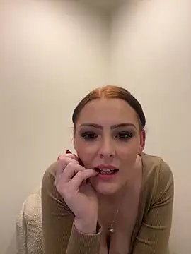 Snapshot of MiraVoss18 chatting on April 15, 2026, 7:58 pm MiraVoss18 online show from April 15, 2026, 7:58 pm