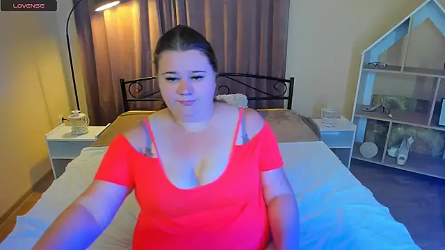 Snapshot of Bella_Blvck chatting on July 13, 2026, 5:21 am Bella Blvck online show from July 13, 2026, 5:21 am