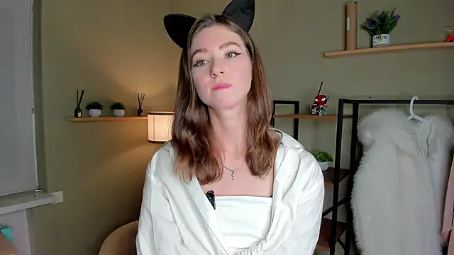 Peaches Peaches online show from May 25, 2026, 3:51 pm